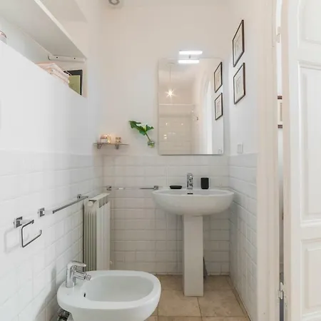 Canonica 16 Holiday home *