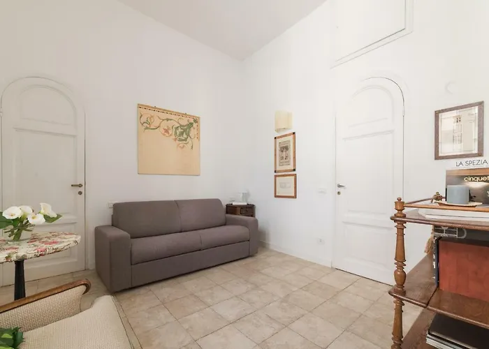 Canonica 16 別荘 *